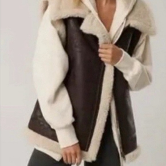 OFFLINE by aerie Faux Leather Sherpa Vest - Picture 1 of 6